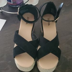 Sandals with strap that wraps around ankle